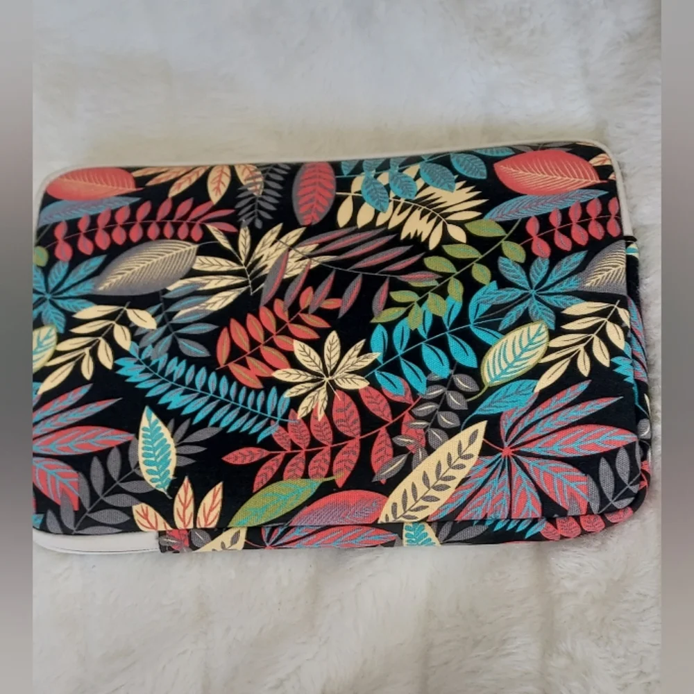 Kayon laptop carrying cover